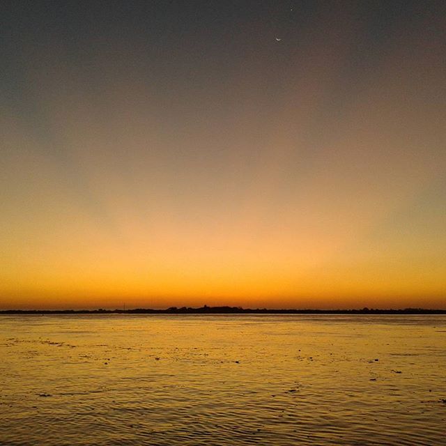 Pôr do sol no Lago Guaíba