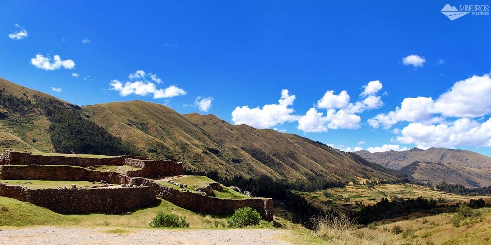 Pukapukara Vale Sagrado Cusco Peru