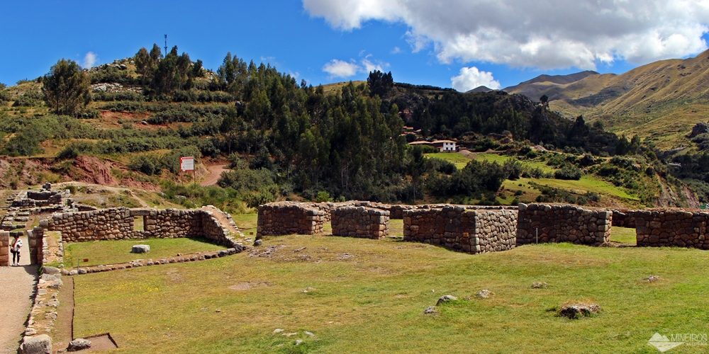 Pukapukara Vale Sagrado Cusco Peru