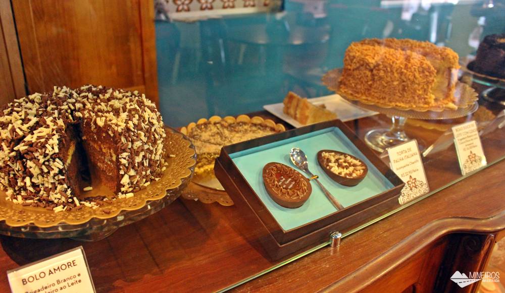 A Chocolateria Brasil, em Vitória, tem em seu cardápio dezenas de sabores de brigadeiros, bombons e trufas, além de tortas,brownies, milkshakes e sobremesas mais elaboradas.