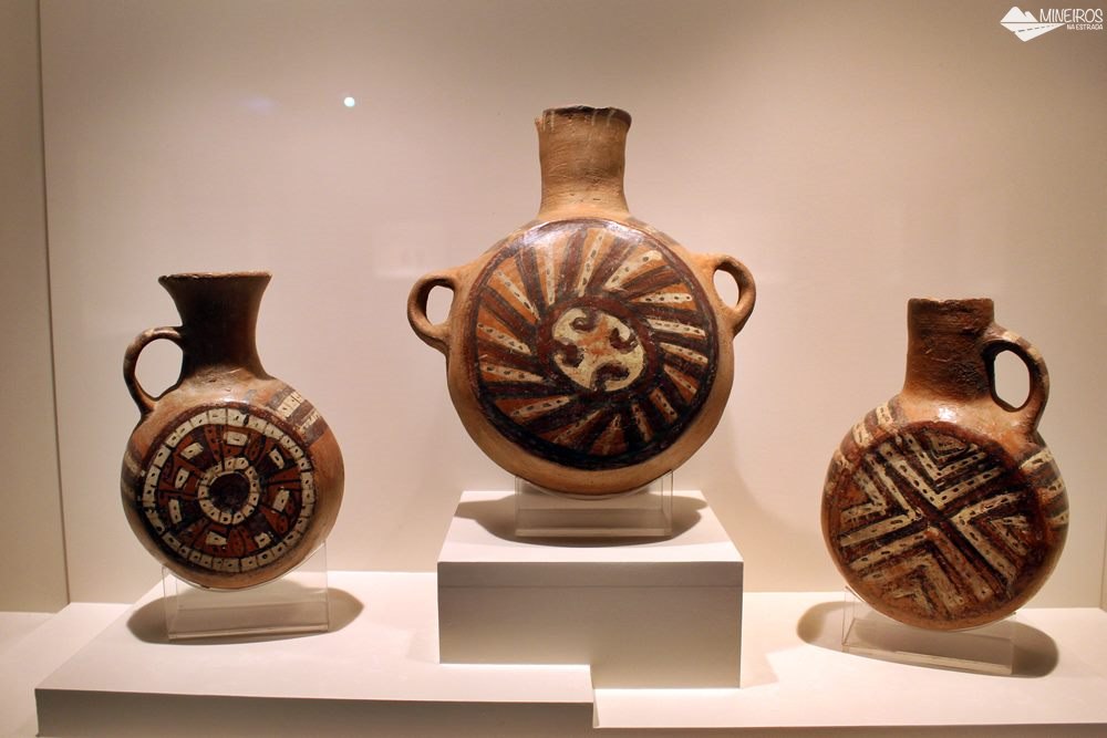 Objetos da Sala Huari, expostos no Museu de Arte Precolombino, em Cusco.