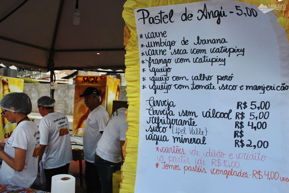 A Festa do Pastel de Angu acontece todos os anos na cidade de Itabirito, cidade a cerca de 60 km de Belo Horizonte.