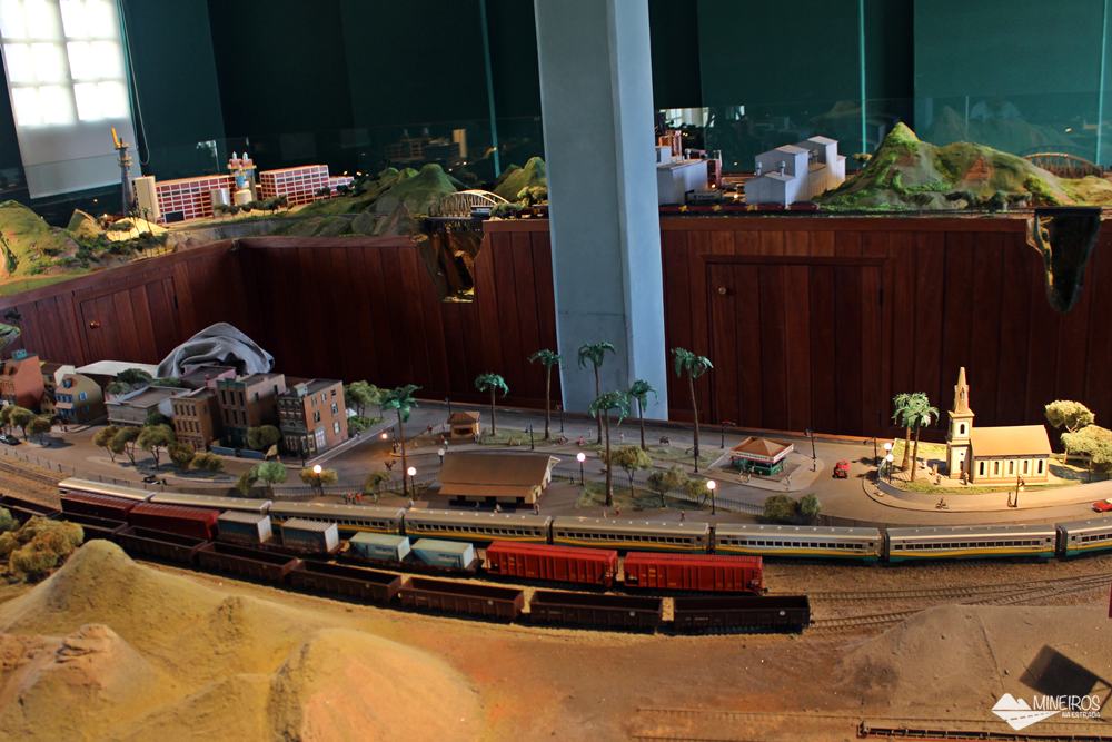 Maior maquete ferroviária do país, exposta no Museu Vale, em Vila Velha (ES).