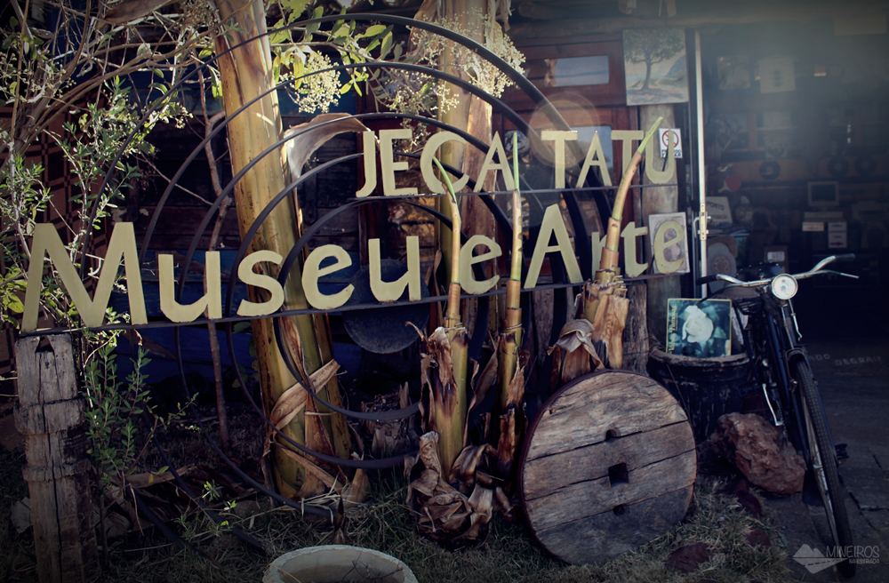 O Museu Jeca Tatu fica na estrada entre Itabirito e Ouro Preto. Seu acervo traz as mais variadas quinquilharias.