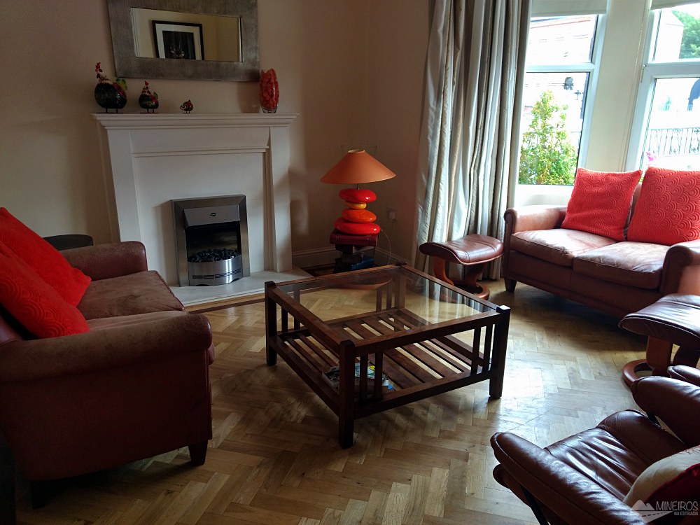 Está procurando onde ficar em Cork, na Irlanda? Veja nosso review da pousada Garnish House, uma opção de hospedagem familiar econômica e bem localizada.