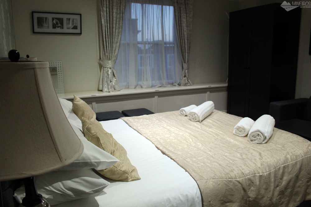 Está procurando onde ficar em Edimburgo? Veja nosso review do hotel Palmerston Suites, uma opção de hospedagem com ótimo custo benefício.