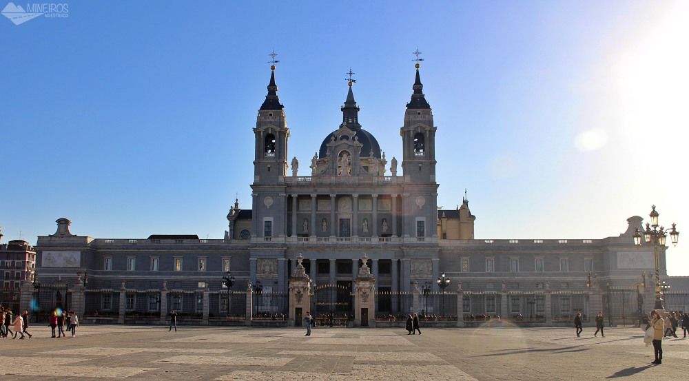 Catedral de la Almudena, vista do Palácio Real, Madri