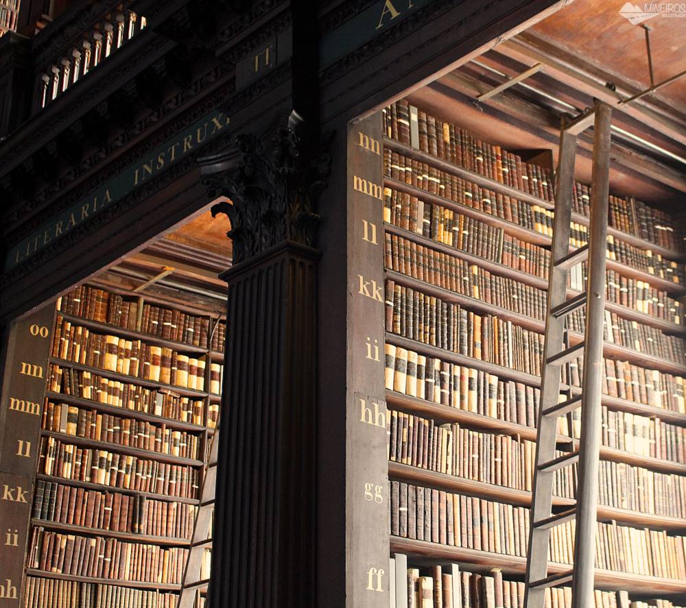 Conheça uma das bibliotecas mais lindas do mundo e um dos mais valiosos e supreendente livros, o Book of Kells.