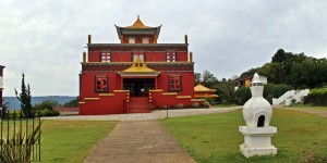 Templo Budista de Três Coroas, um pedacinho do Tibete no Brasil