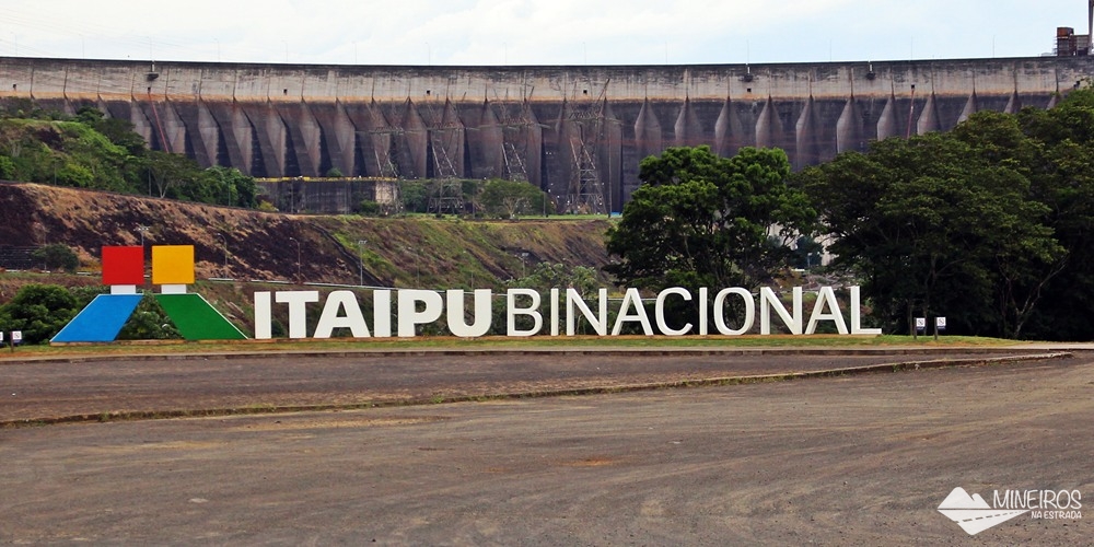Como é a visita panorâmica em Itaipu Binacional,um belo passeio turístico por essa grandiosa obra, em Foz do Iguaçu.