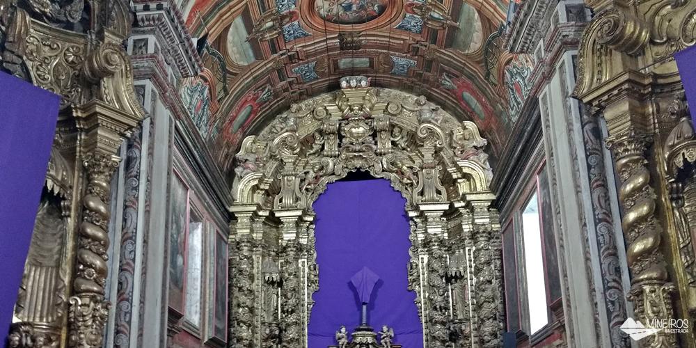 Capela do Padre Faria, a única em Ouro Preto onde fotografias são permitidas no seu interior.