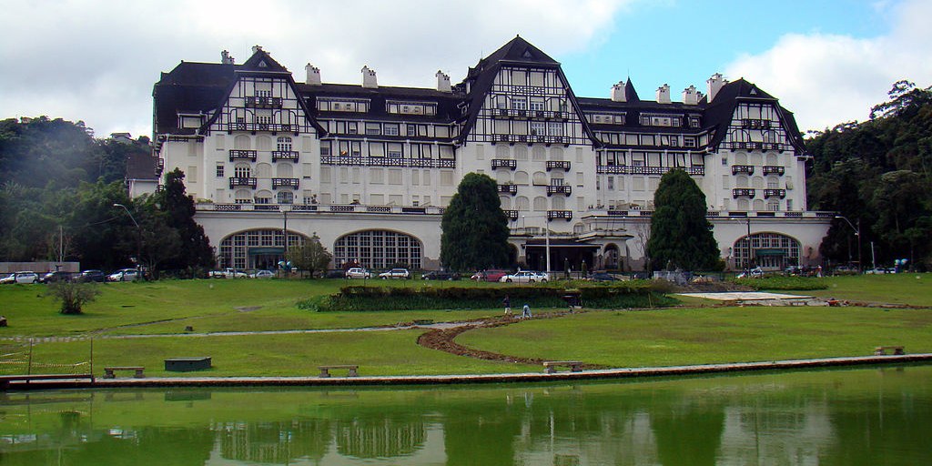 Palácio Quitandinha Petrópolis - Rodrigo Soldon Wikimedia Commons