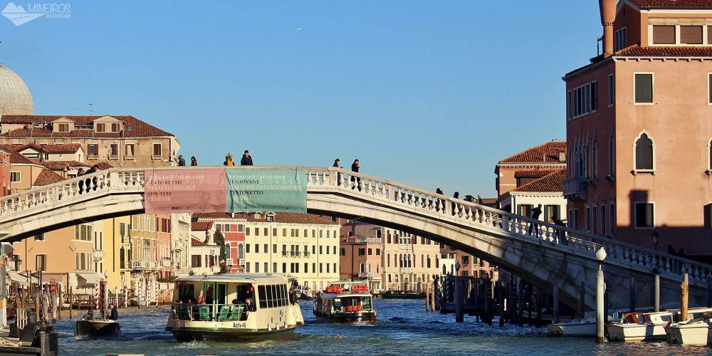 Como funciona o vaporetto, o transporte público de Veneza. Quanto custa, como comprar e quais linhas utilizar.